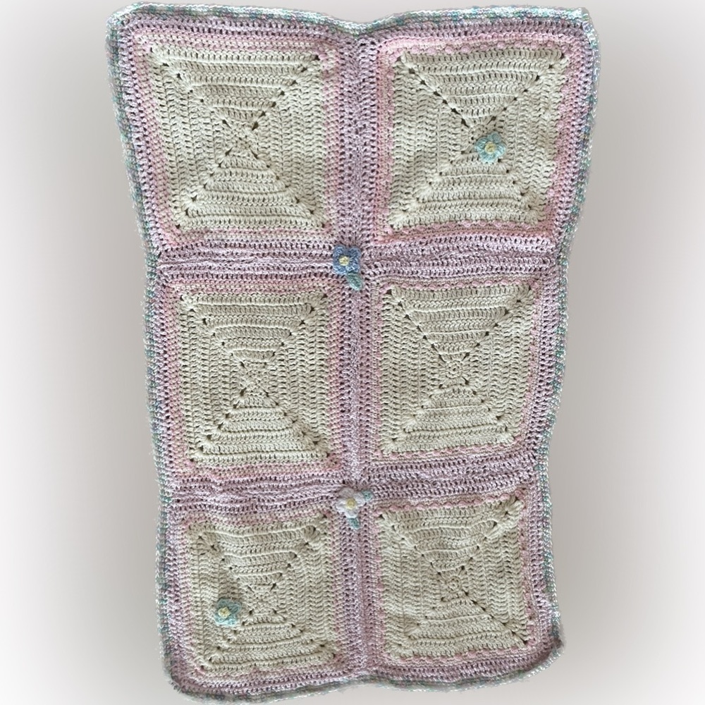 Handmade Baby Blanket with flowers 39” by 27”